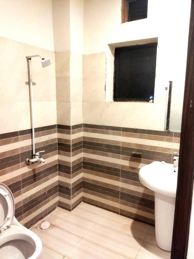 Hotel Royal Sweet Лахор Екстериор снимка