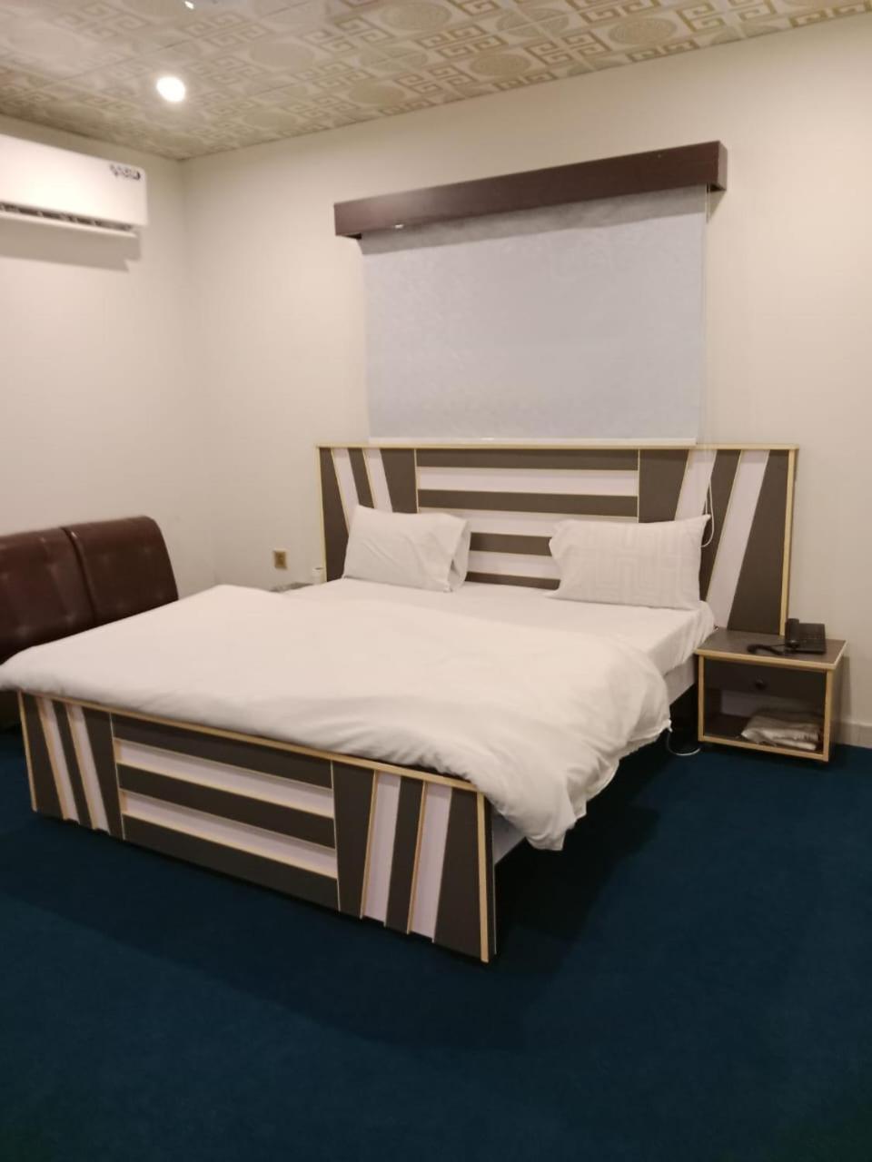 Hotel Royal Sweet Лахор Екстериор снимка