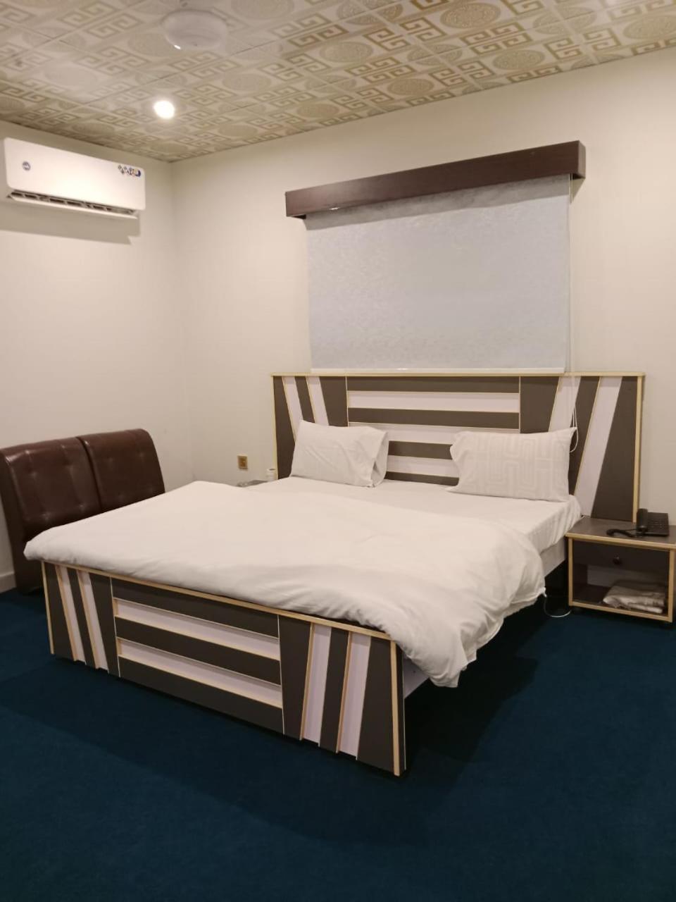 Hotel Royal Sweet Лахор Екстериор снимка
