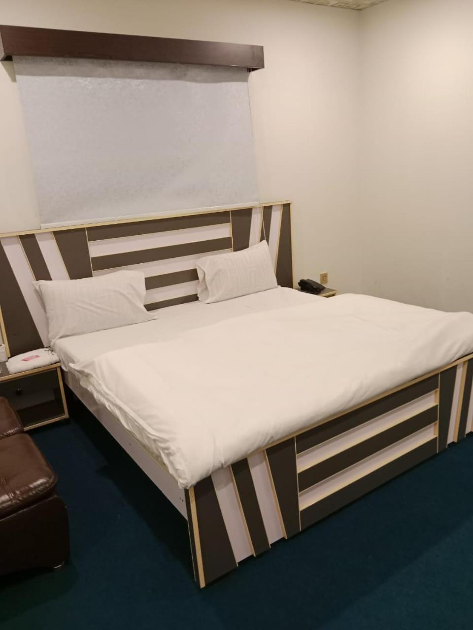 Hotel Royal Sweet Лахор Екстериор снимка